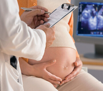 Уникальную неинвазивную тест-систему для диагностики отклонений у плода разработали в Новосибирске